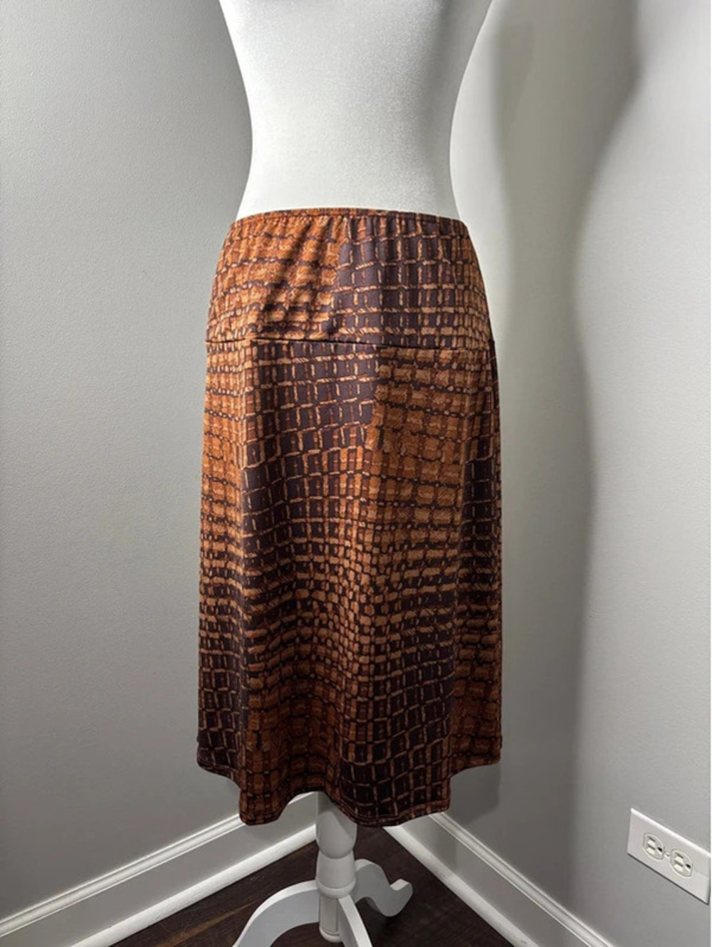 24seven XL skirt